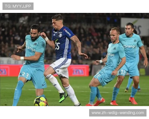 法甲各队后防线组合搭配与配合默契度